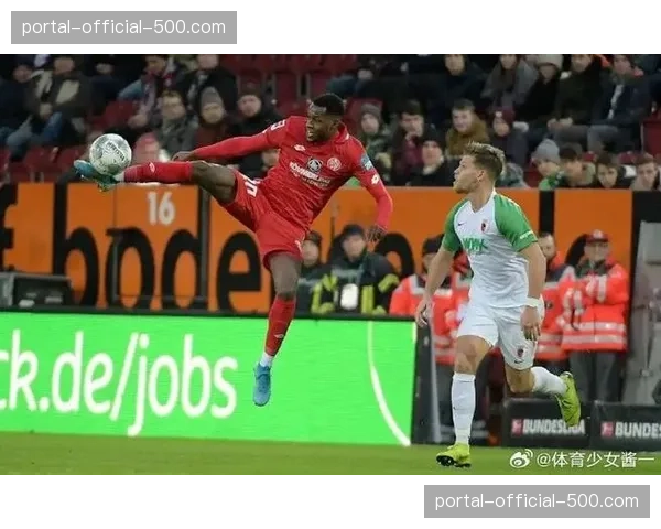 实时战报：奥格斯堡1-1柏林联，双方通过简单直接的边路传中各自取得进球